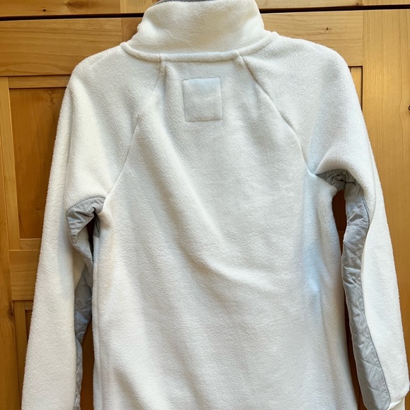Abercrombie Womens 1/4 snap Fleece Small NWT - Picture 4 of 4